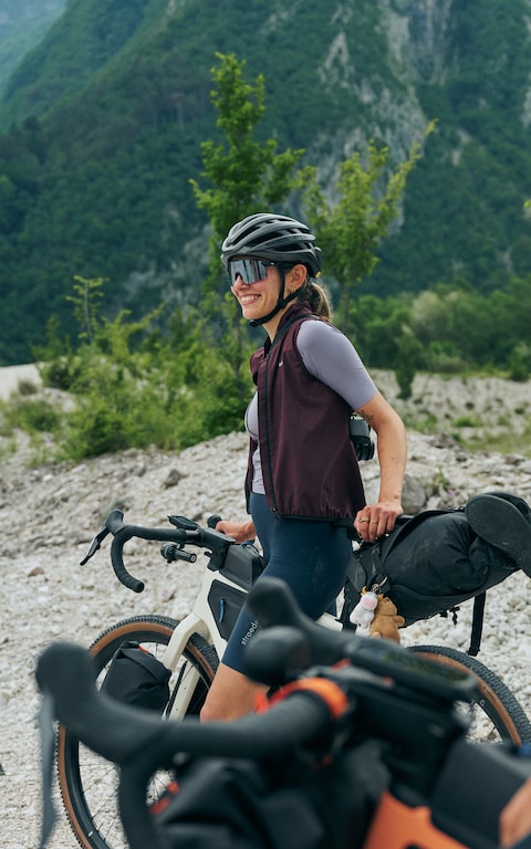 rose-bikes-bikepacking-image-slider-01-phone