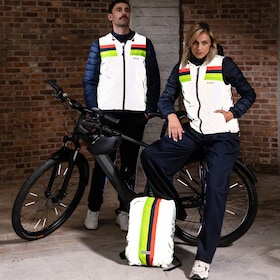 FINALIST FR Rain Cover