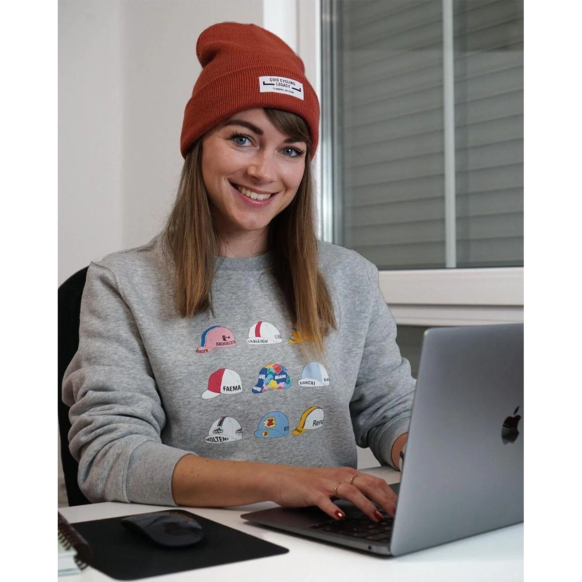 VINTAGE CYCLING CAPS SWEATER Sweatshirt