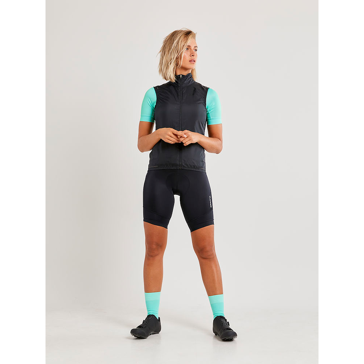 ESSENCE LIGHT WIND VEST W