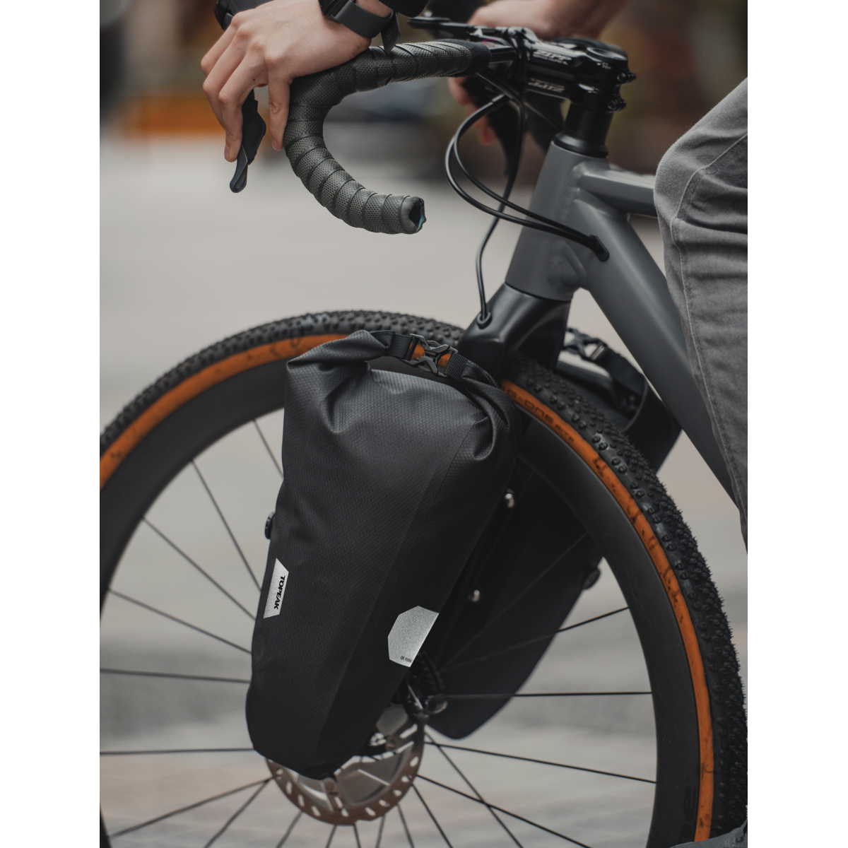 QR FORK DRYBAG 5.8 l BOLT-ON Fork Bag