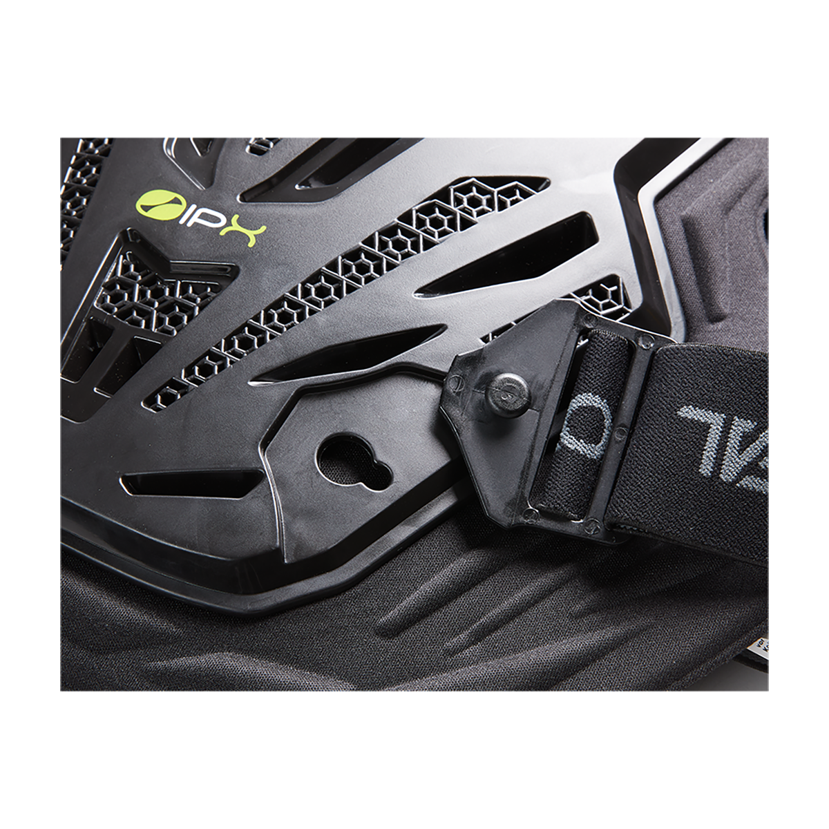 SPLIT CHEST PROTECTOR LITE V.22 Torso Protector