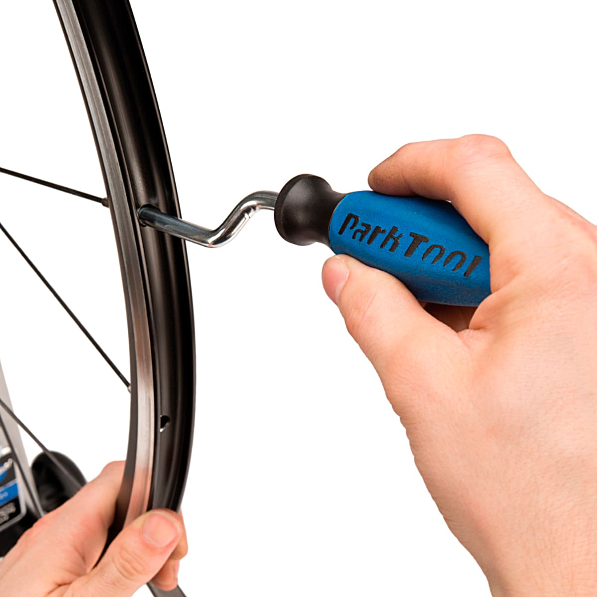 Artikel klicken und genauer betrachten! - Viel Zeit beim Einspeichern durch manuelles Aufschrauben der Nippel auf das Speichengewinde sparst du dir mit dem ND-1 Nippelspanner von Park Tool...   weitere Infos im ROSE Bikes Online-Shop! | im Online Shop kaufen