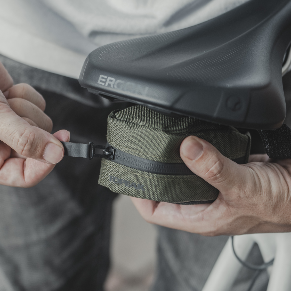 ELEMENTA SEATBAG SLIM Saddle Bag