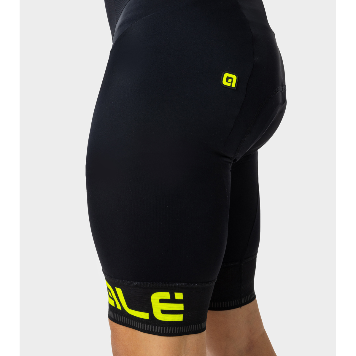 Shop SOLID CORSA Bib Shorts now ROSE Bikes