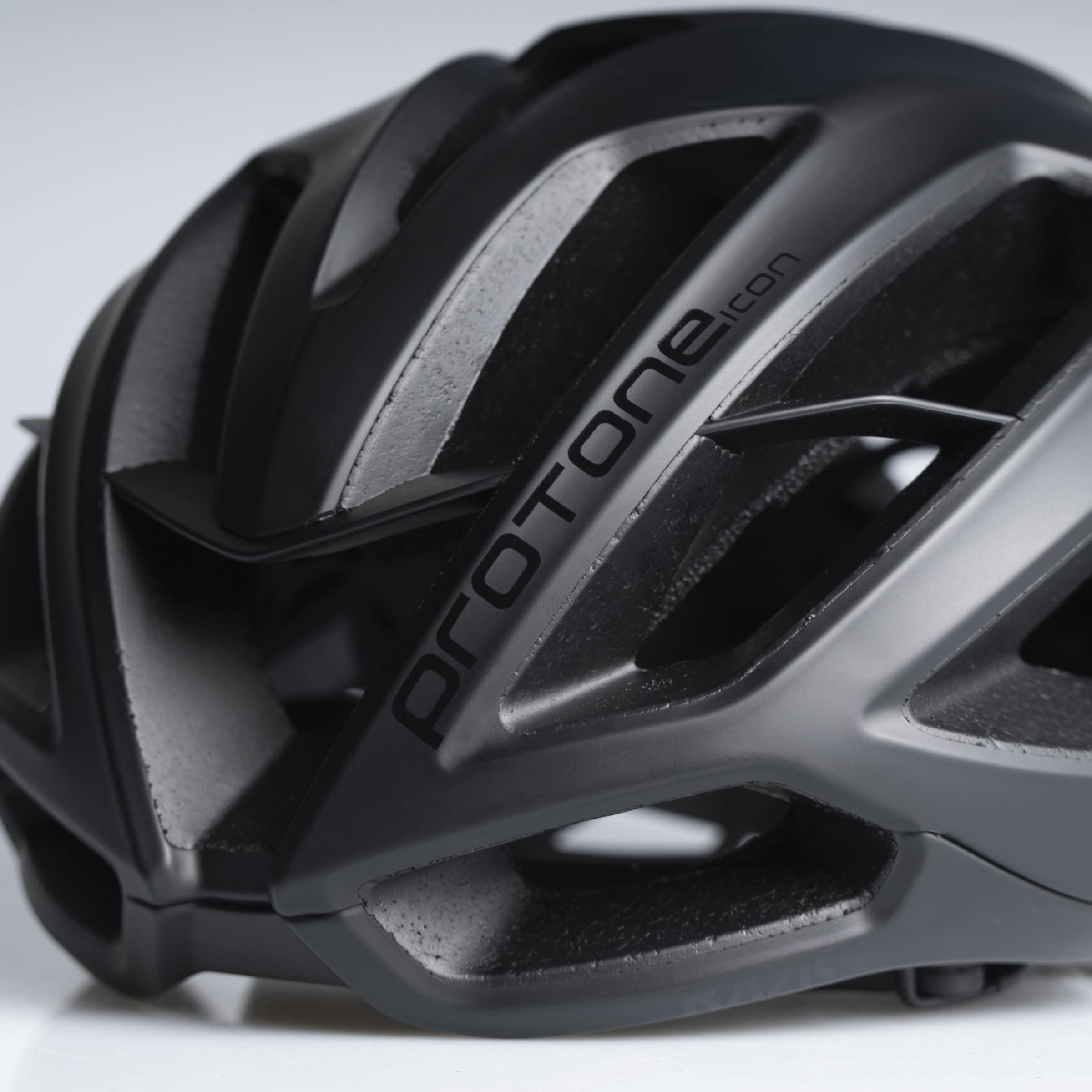 PROTONE ICON Fahrradhelm