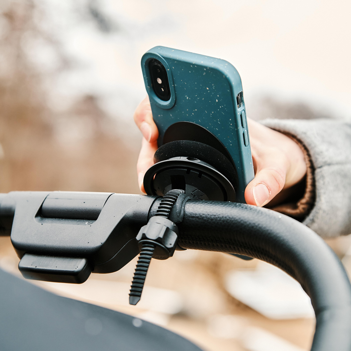 VACUUM handlebar base flex Smartphone Handlebar Mount