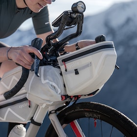 HANDLE BAR AERO BAG / 02