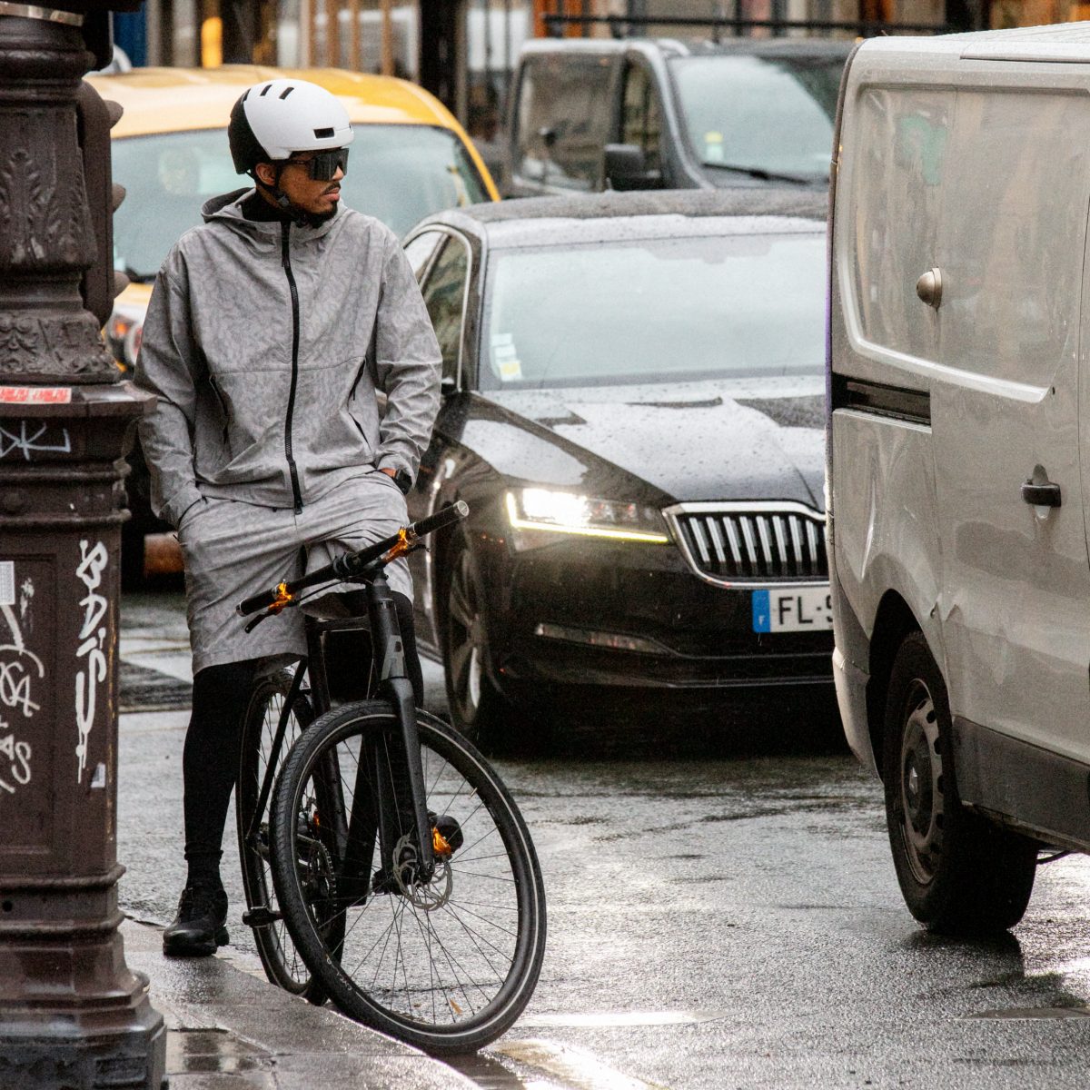 Urban Helmet CONTRAST