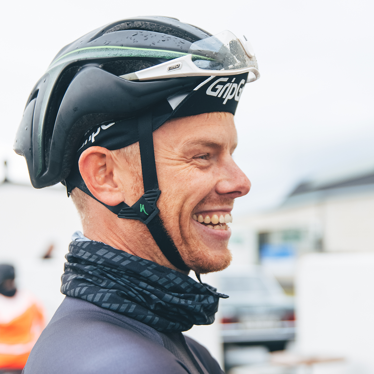 MULTIFUNCTIONAL NECK WARMER