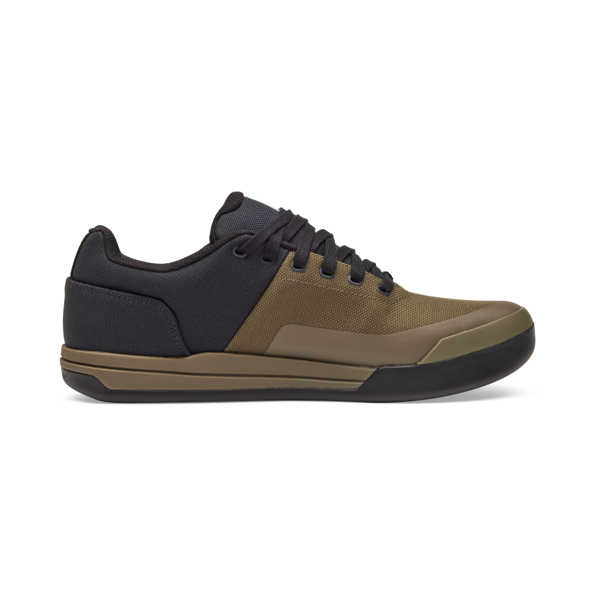 UNION CANVAS Flat Pedal Shoes