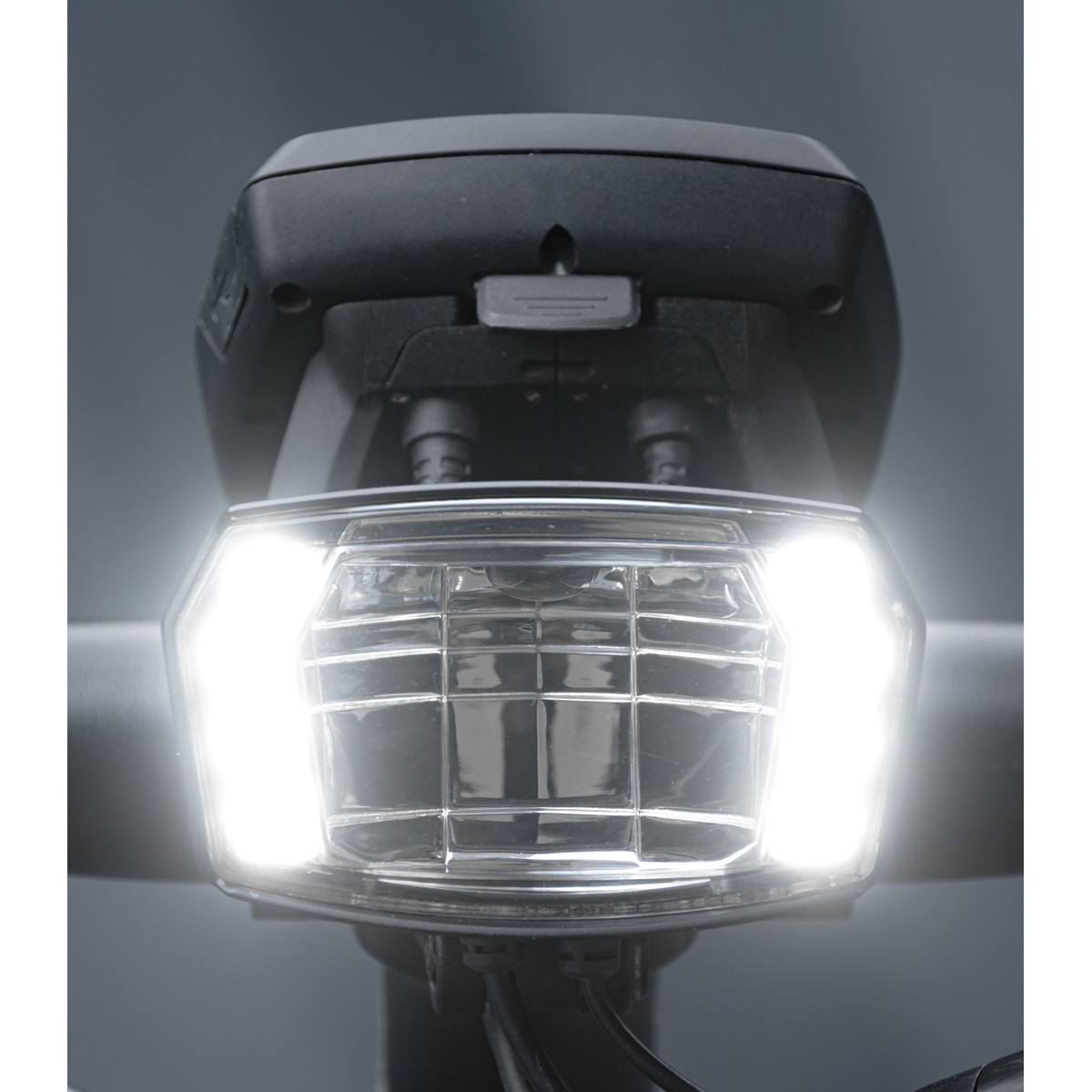 LS 990 Lighthammer Pro 250 E-Bike Headlight Daytime Running Light and High Beam