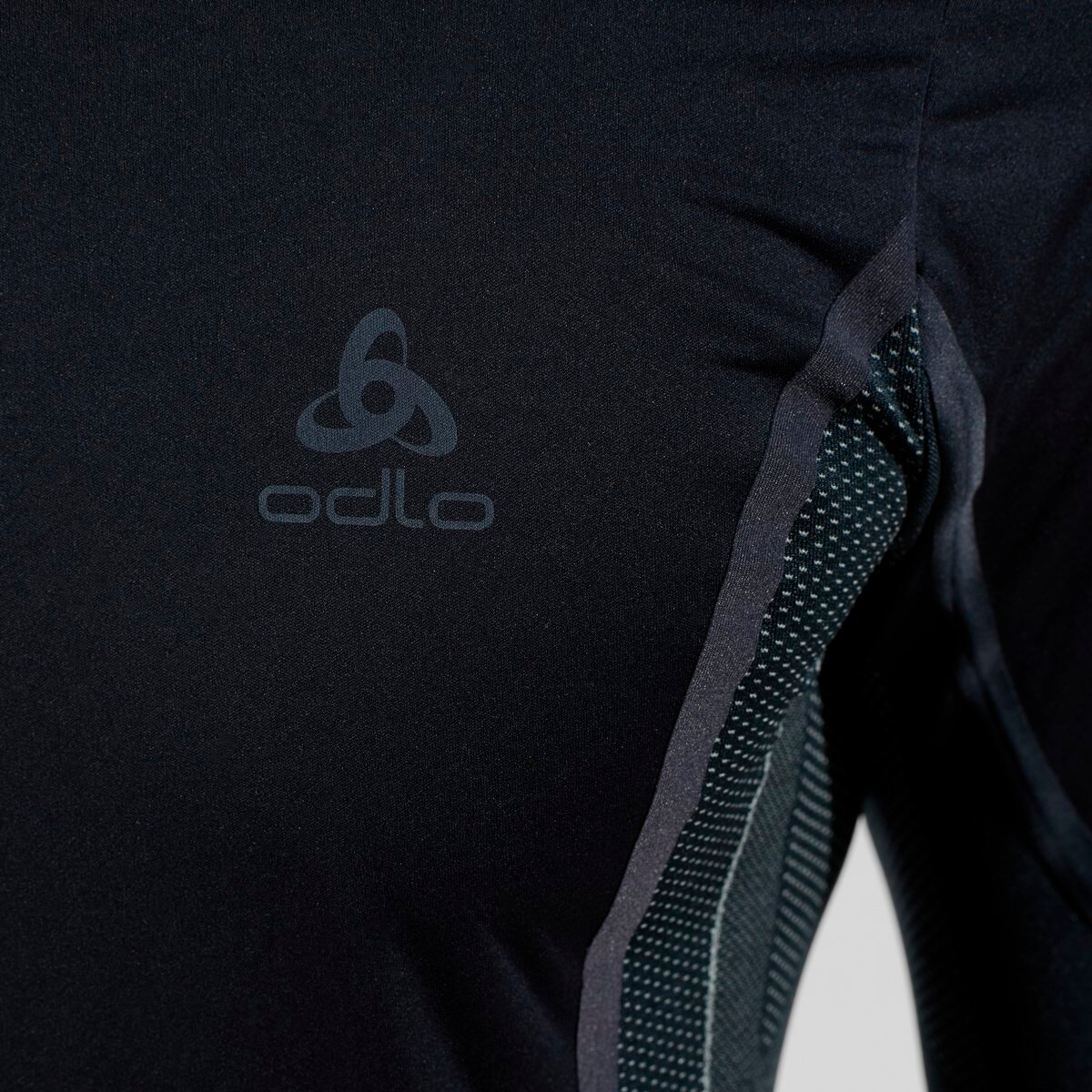 ZEROWEIGHT PK WINDPROOF WARM BL TOP Crew Neck L/S Langarm Unterhemd