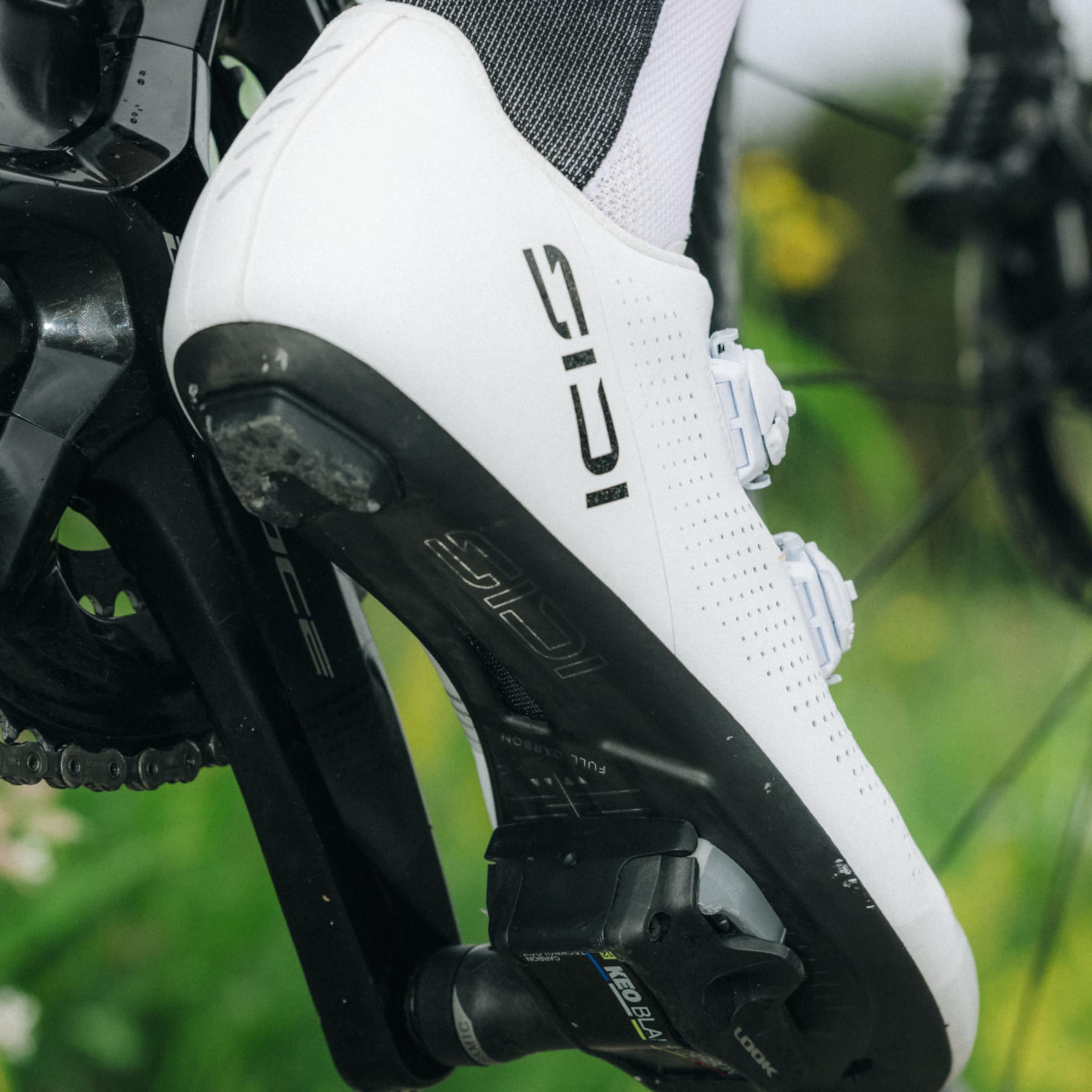 ERGO 6 Road Shoes