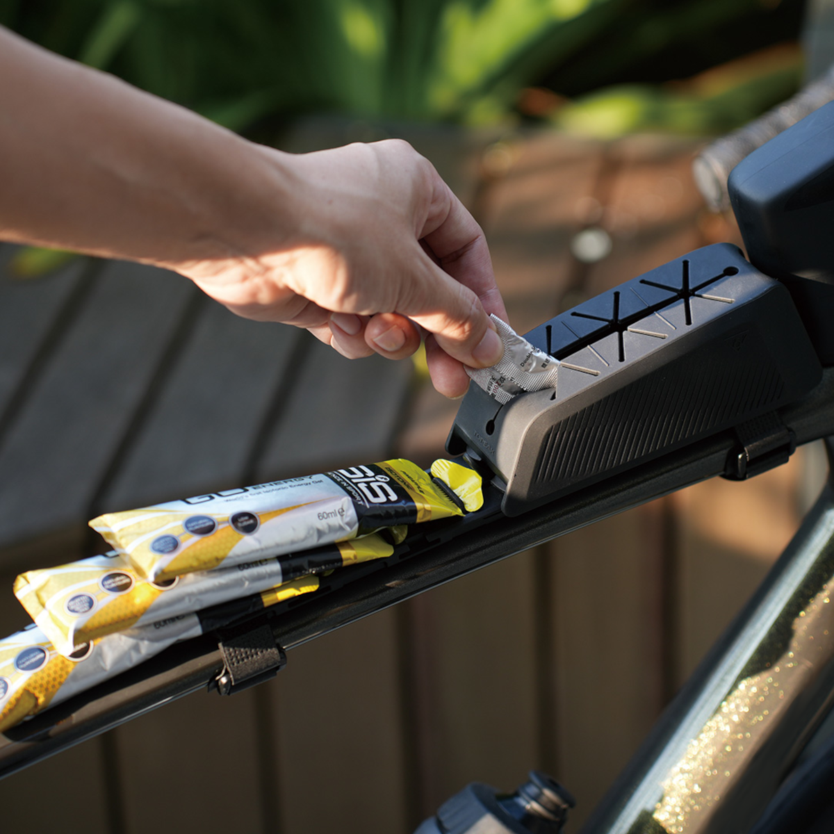 Fastfuel Tri-Station Top Tube Holding System for Gels/Snacks