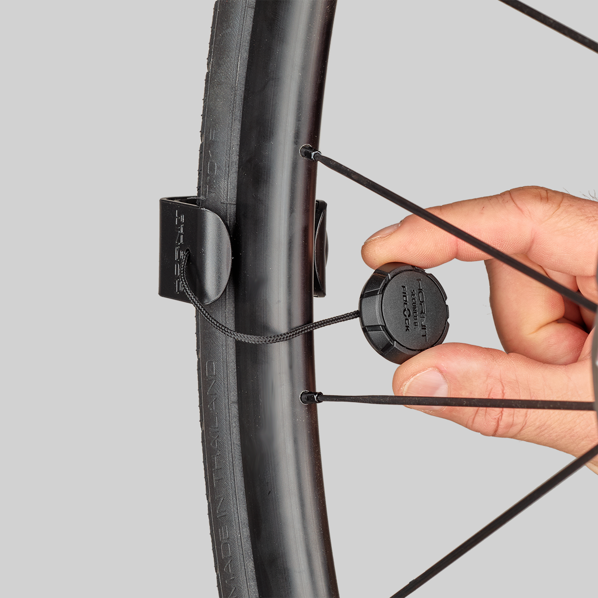 CLUG PRO ROADIE Bicycle Wall Bracket 1 "-1.25" Secured with Fidlock