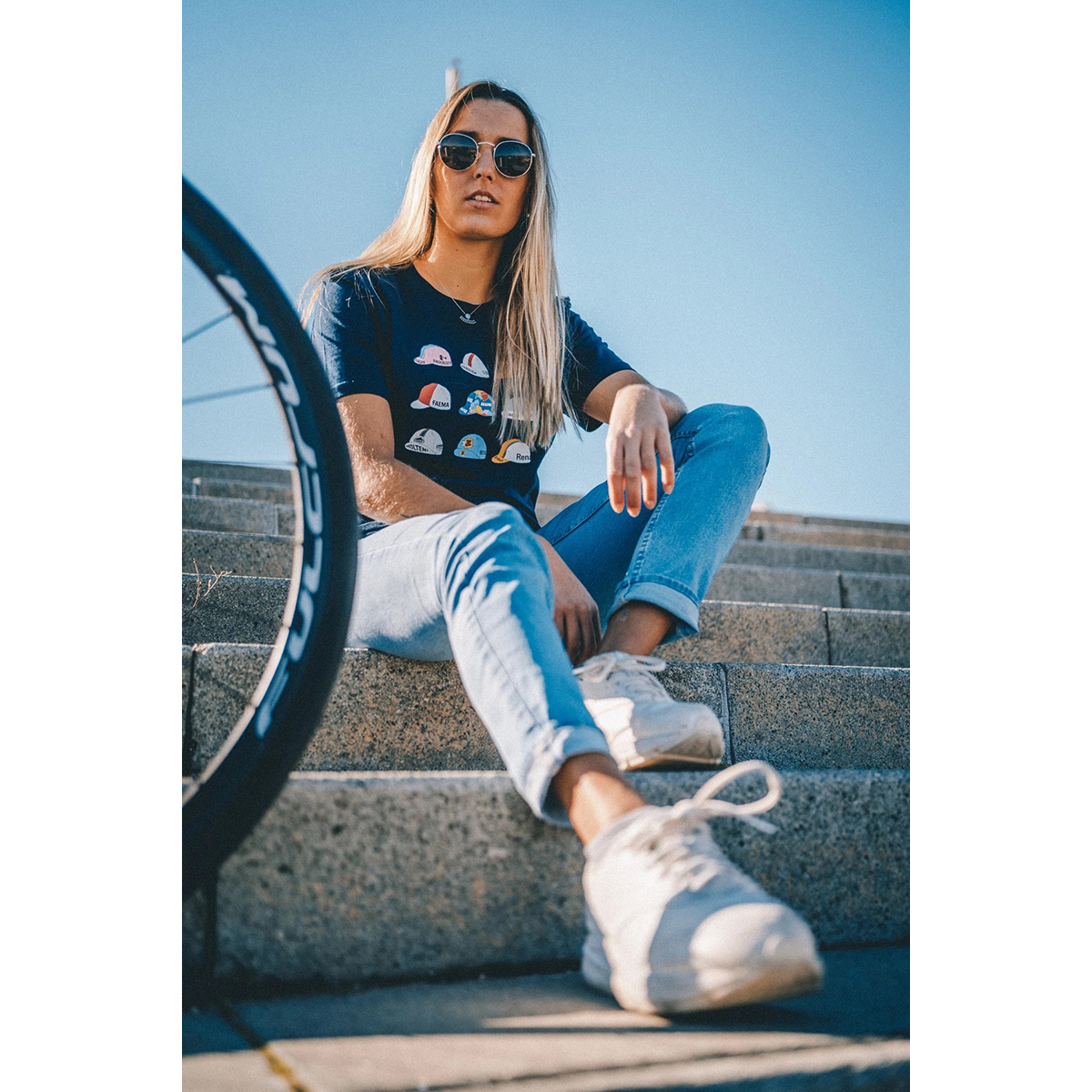 VINTAGE CYCLING CAPS T-Shirt