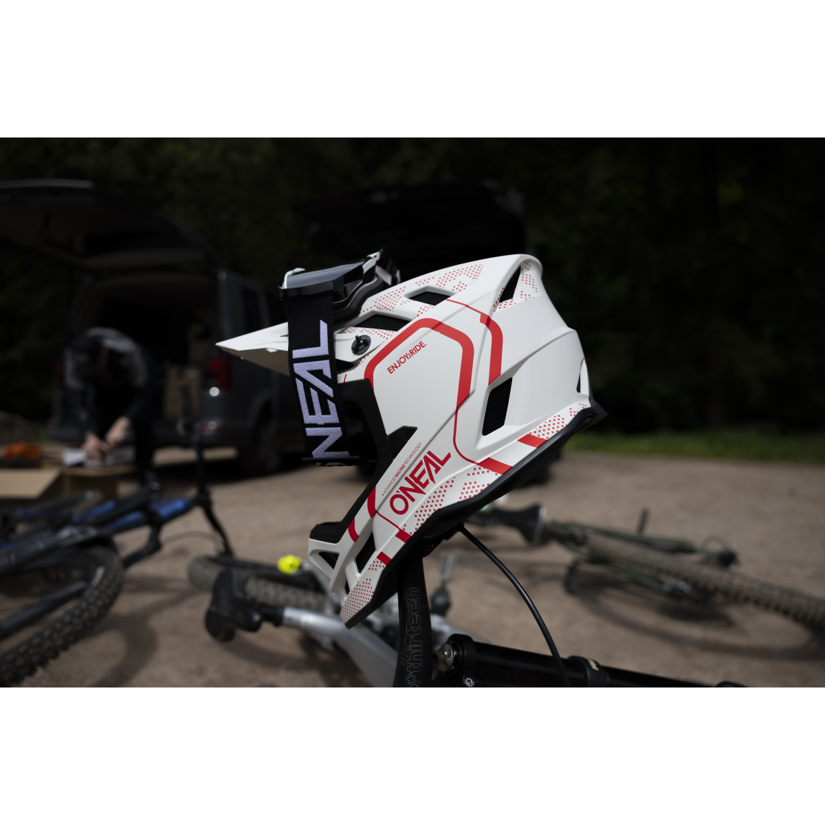 BLADE POLYACRYLITE MTB Full Face Helmet