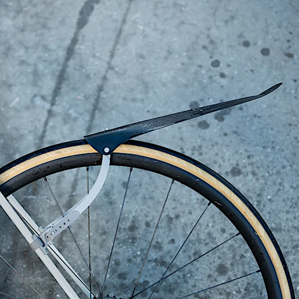 Win Wing Road Rear Wheel Plug-in Mudguard