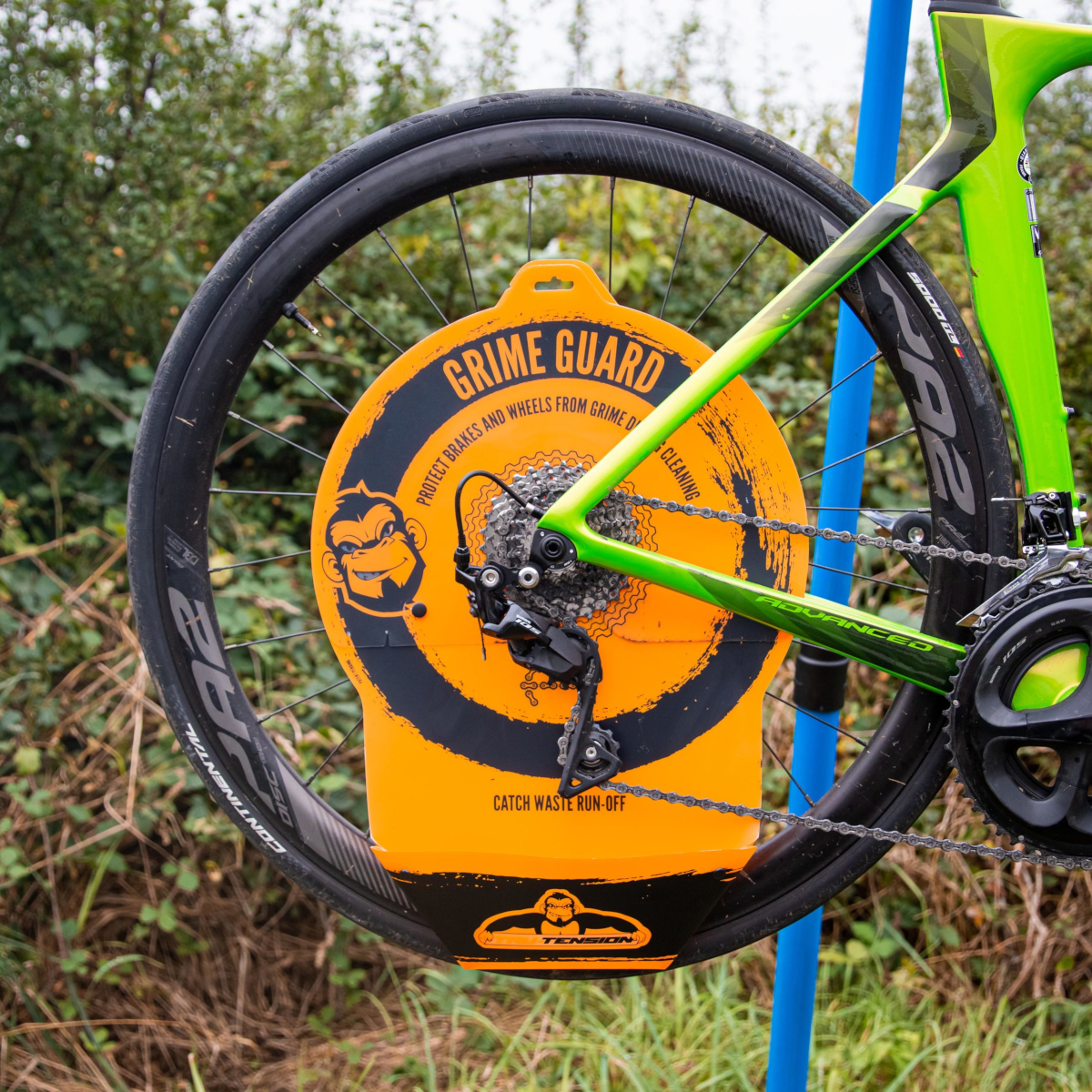 Grime Guard Wheel Cover with Tray Cleaning Aid