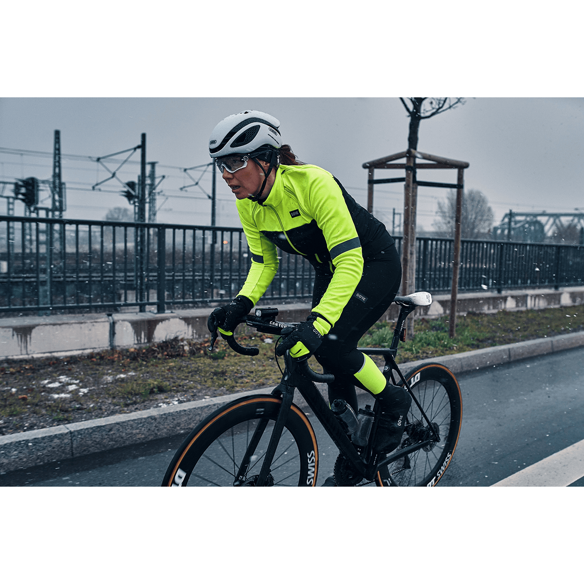 PHANTOM Damen Fahrradjacke GORE-TEX INFINIUM