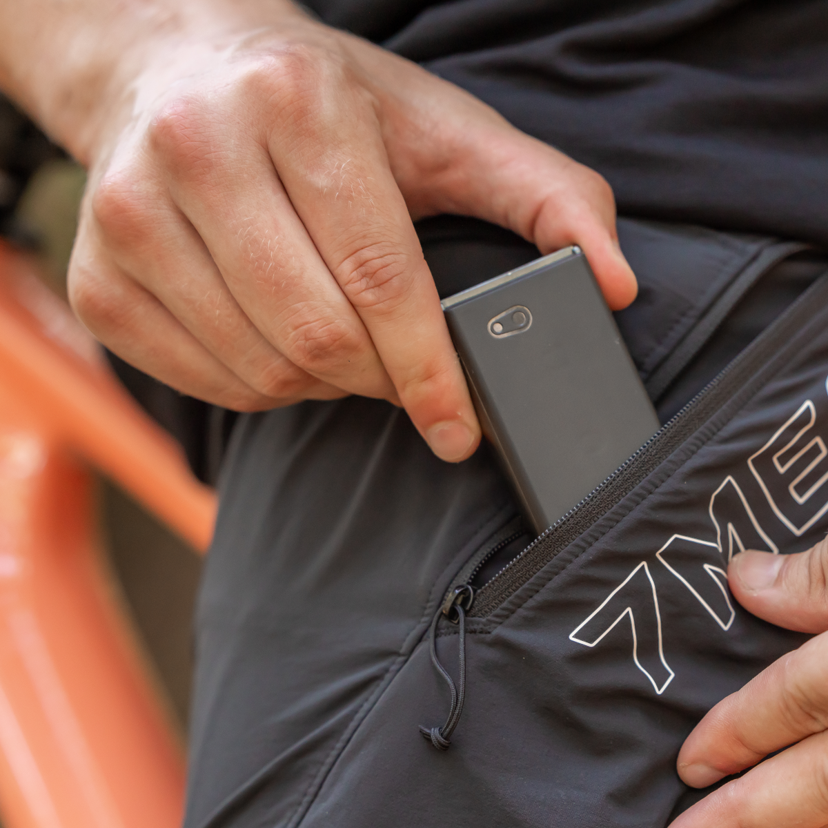 F16 minitool met Tubeless Plug-Kit