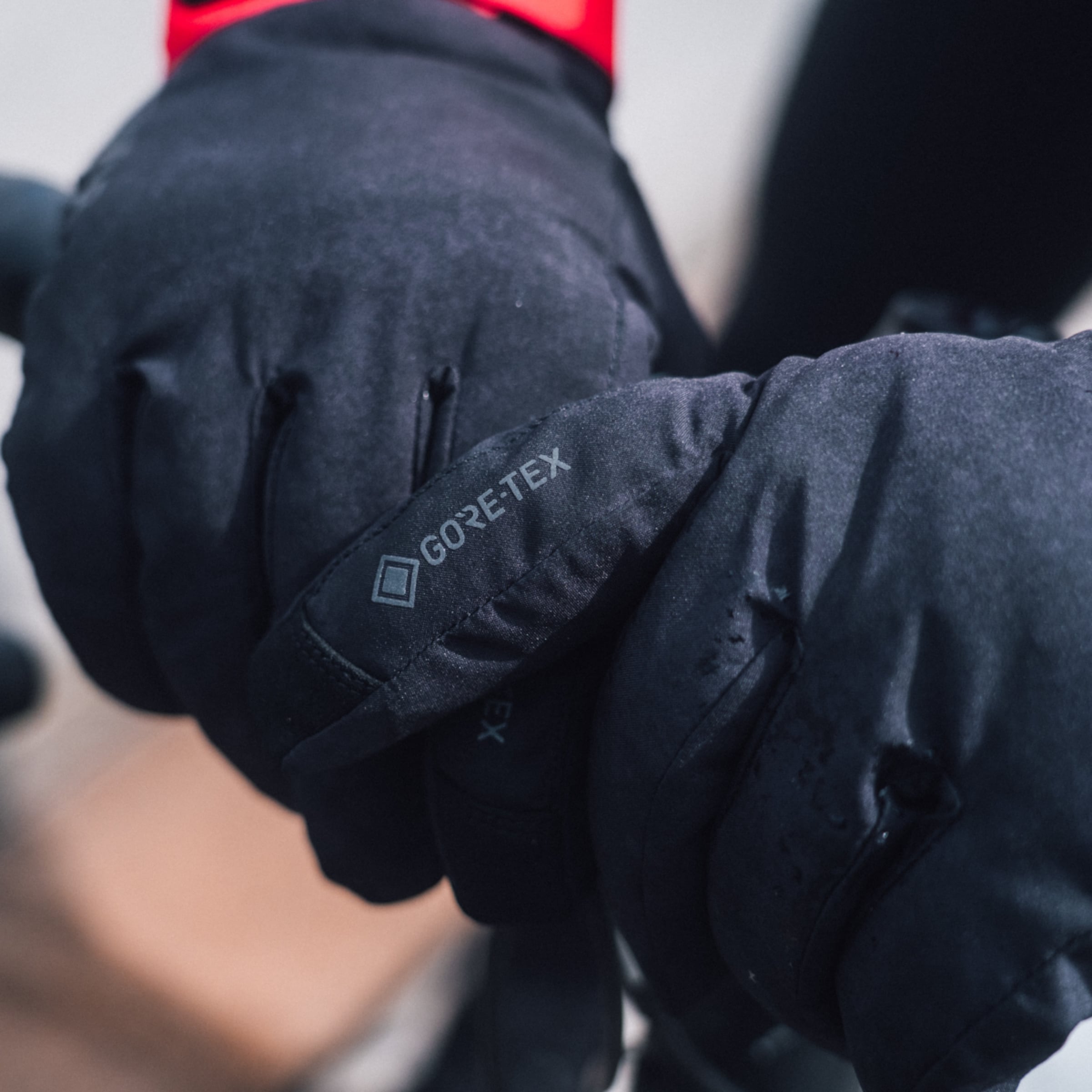 GORE-TEX INSULATED Winter Cycling Gloves