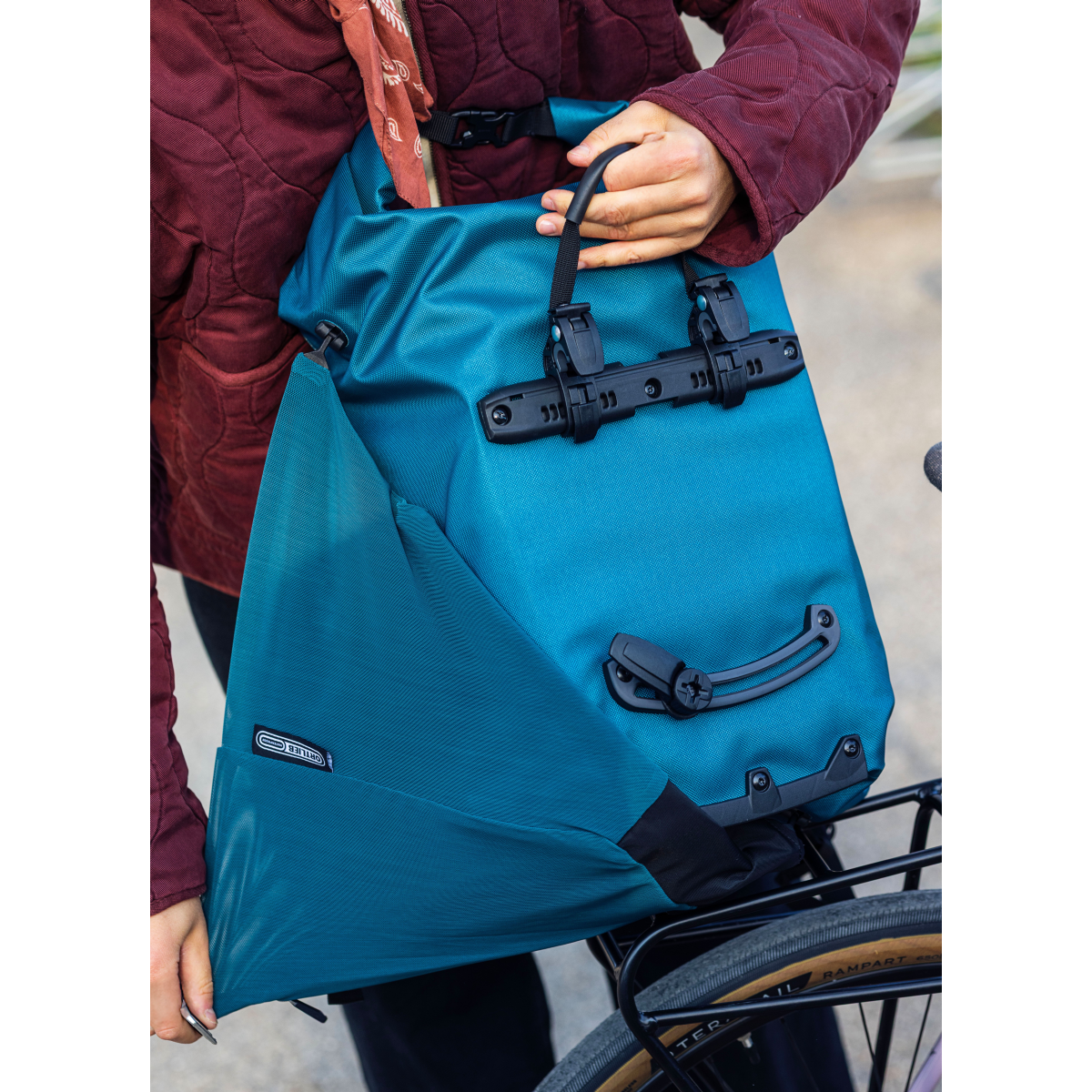 VARIO LITE Rucksack und Gepäckträgertasche