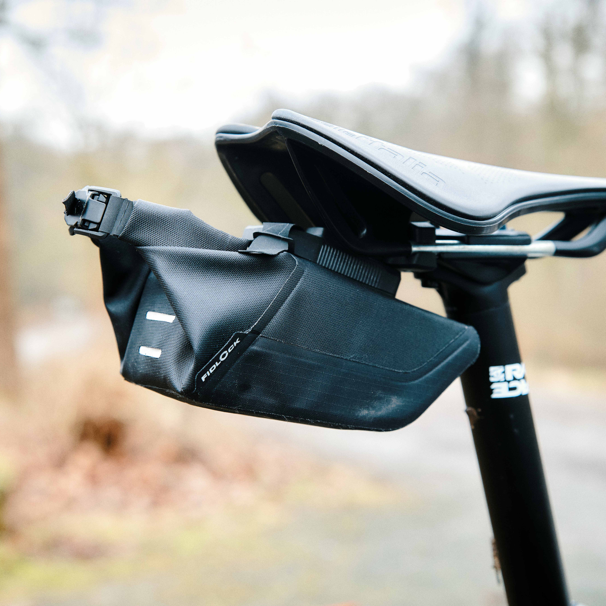 PINCLIP saddle bag + saddle base Saddle Bag and Holder