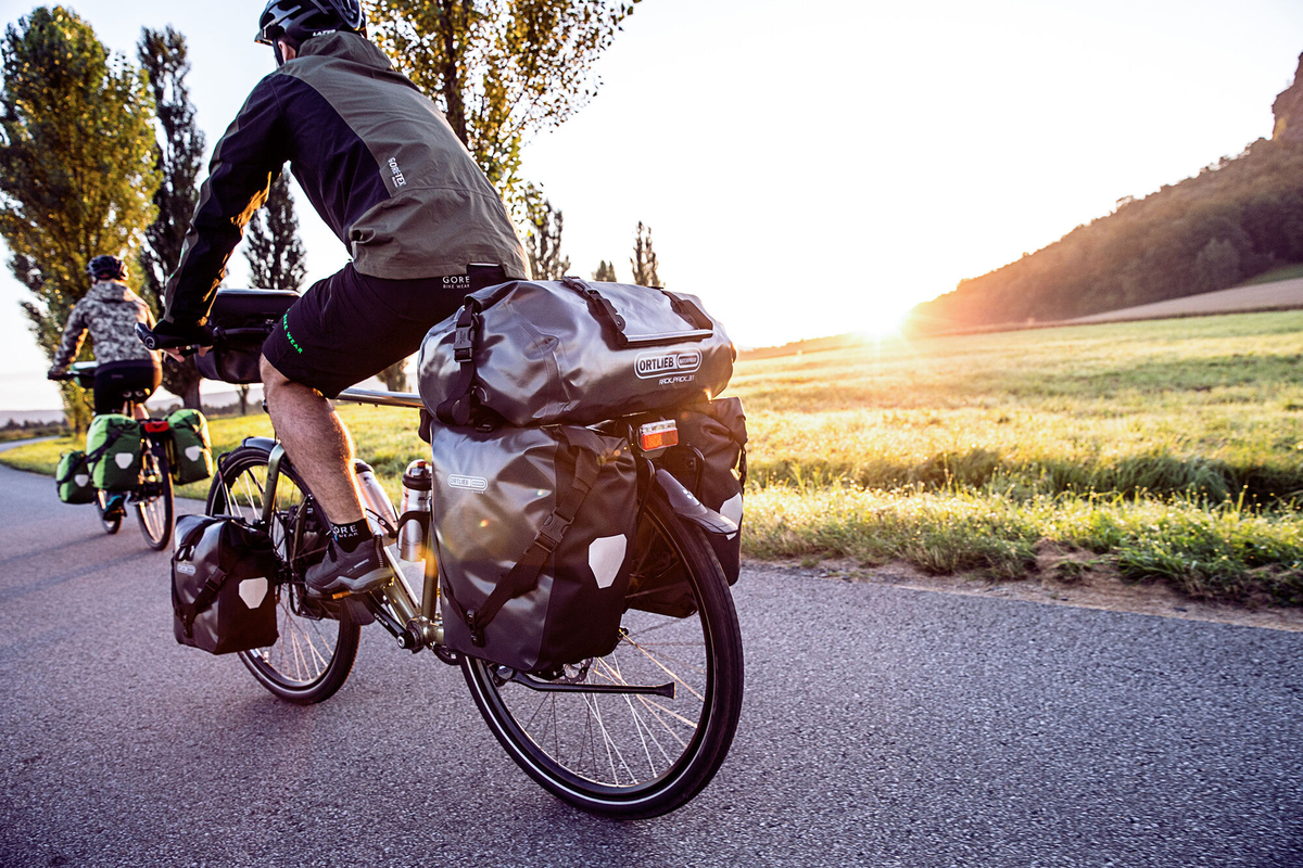 BACK-ROLLER Set Consisting of Two Panniers
