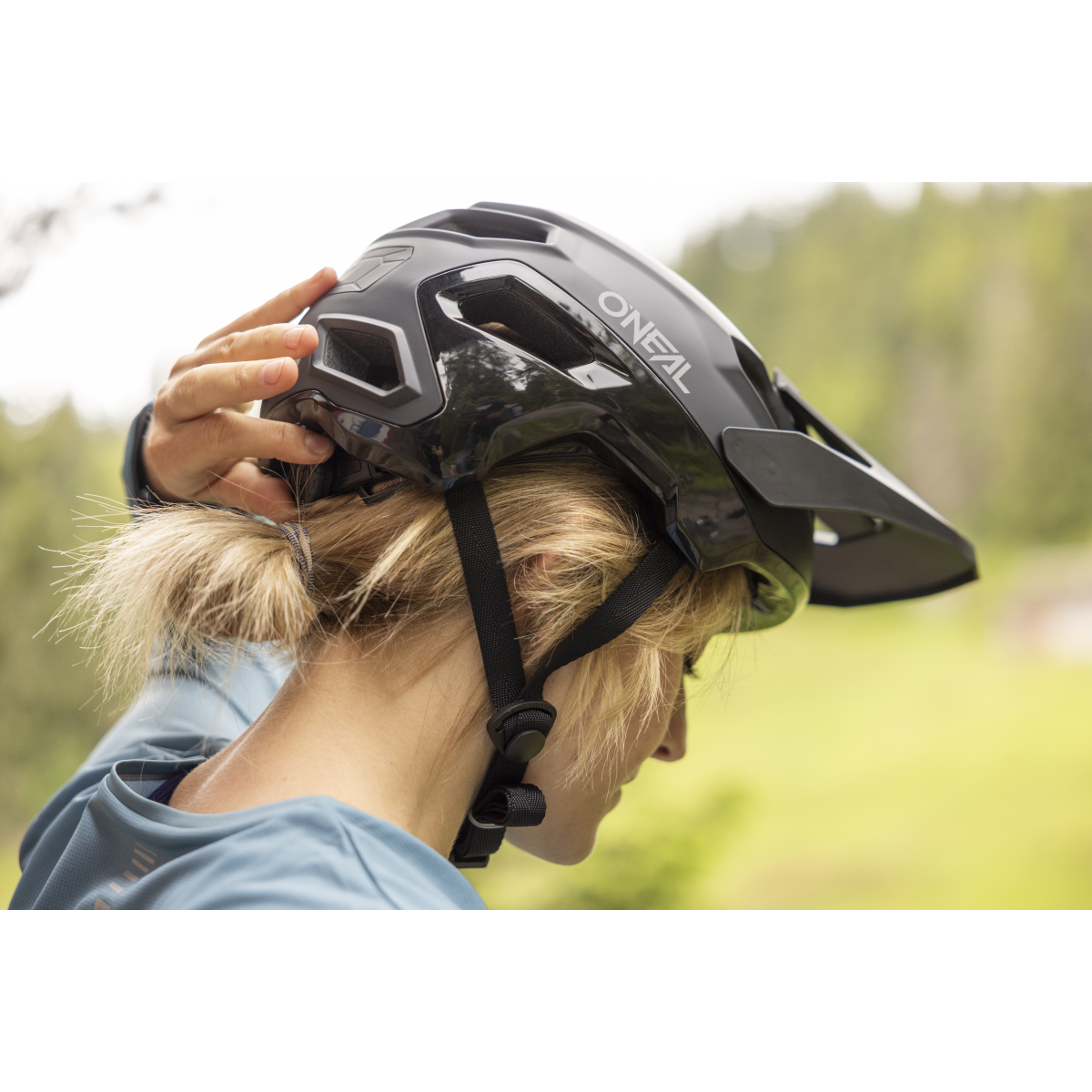 TRAILFINDER EVO MTB Helm