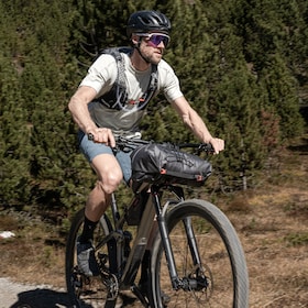 HANDLE BAR ROLL BAG / 02