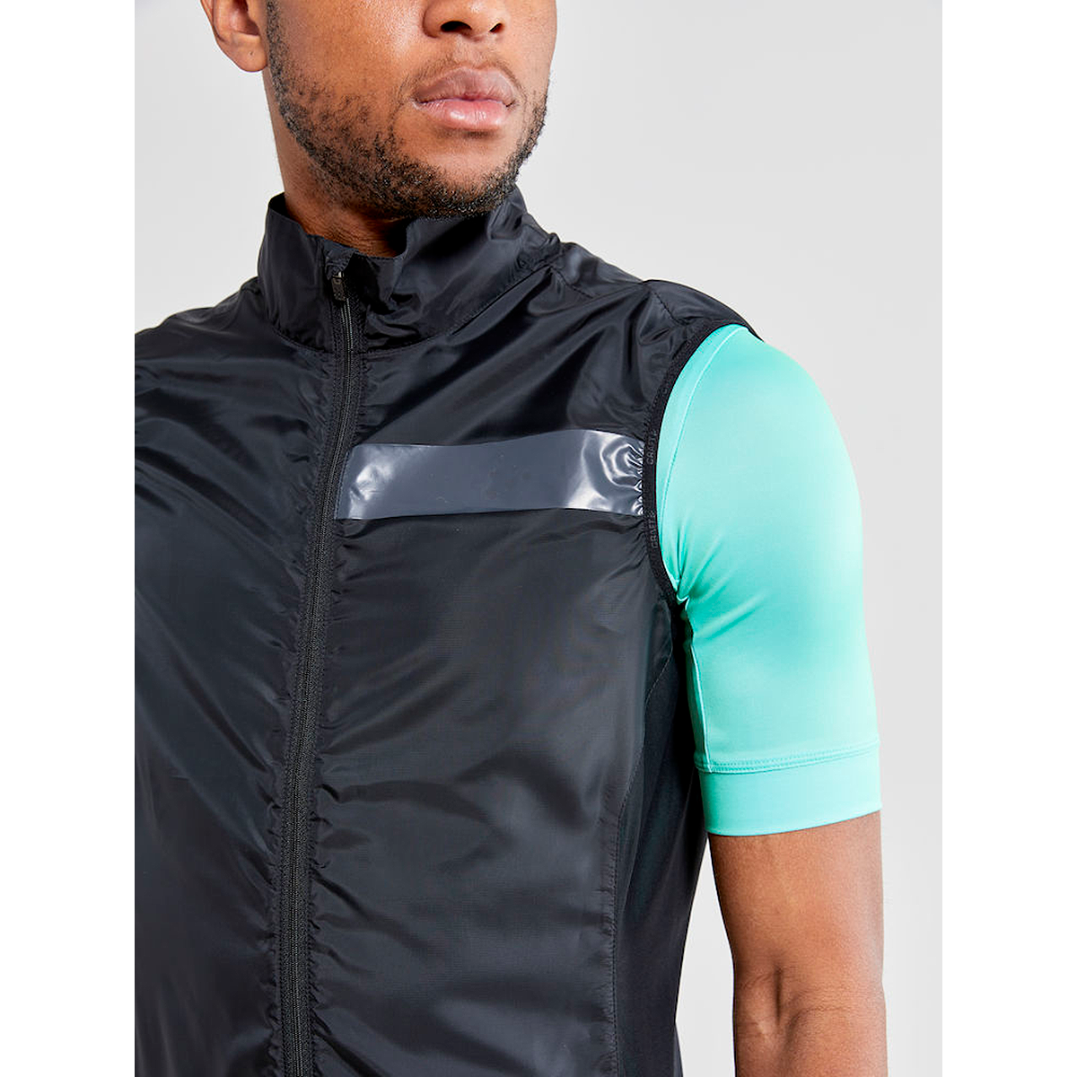 ESSENCE LIGHT WIND VEST M