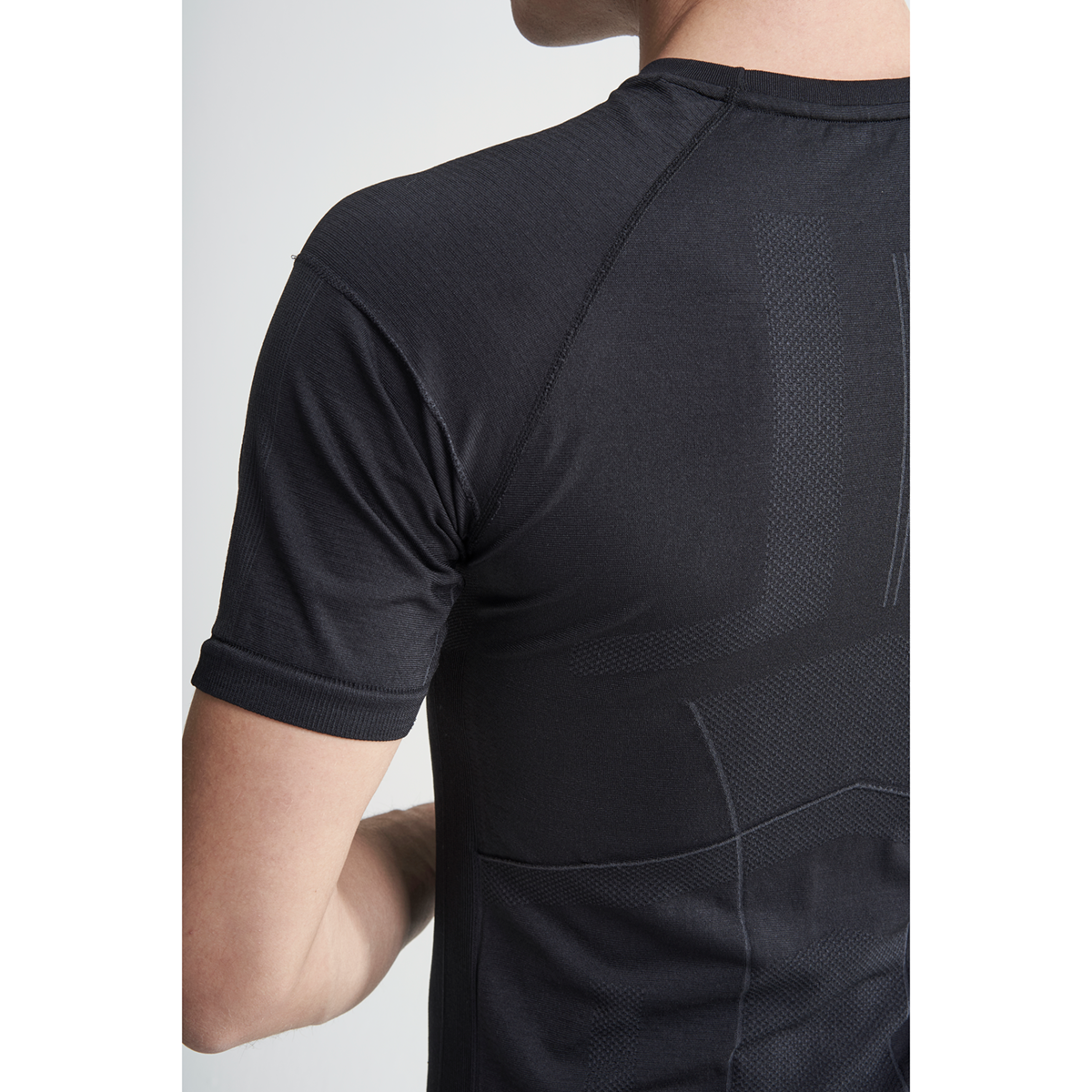 ACTIVE INTENSITY SS M Short Sleeve Base Layer