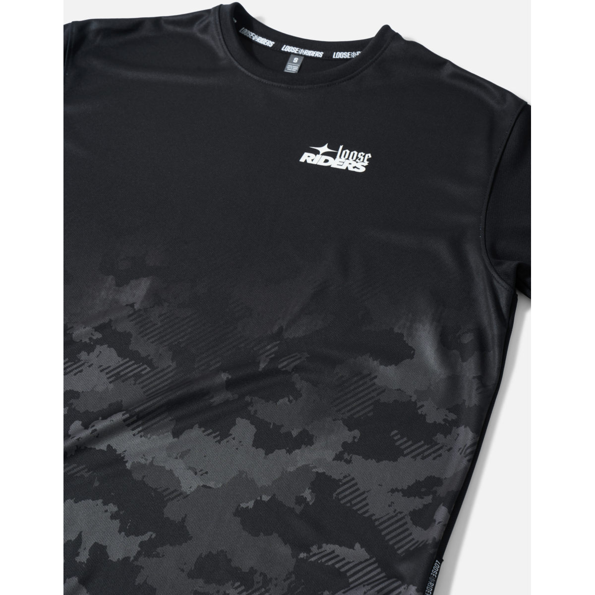 ESSENTIALS DIPPED STEALTH Short Sleeve MTB Shirt
