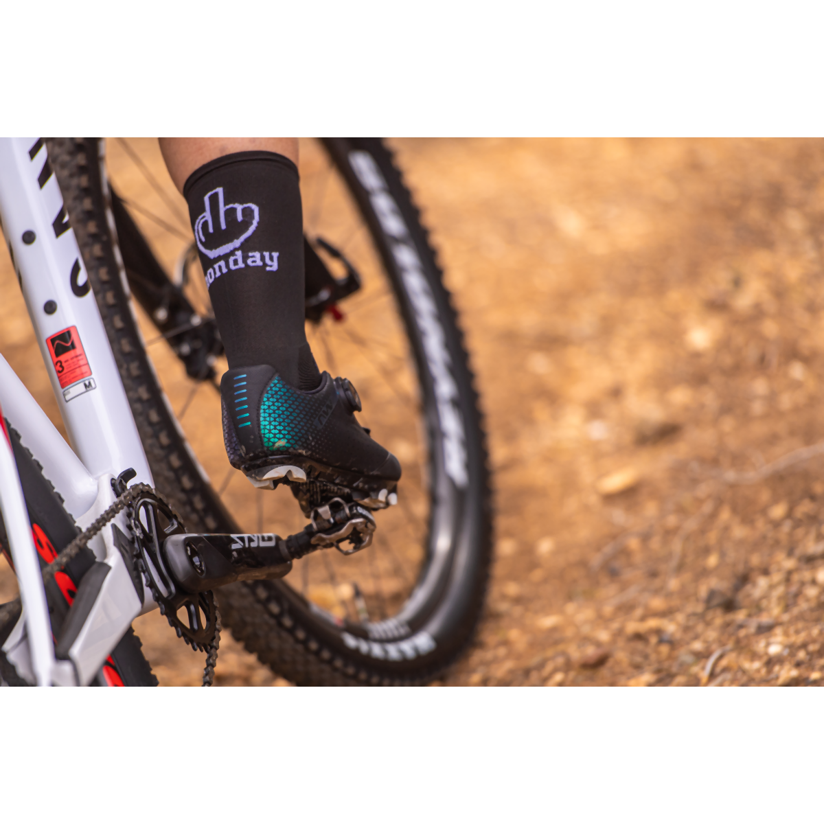 SUNDAY MONDAY HIGH SOCK Winter Socks