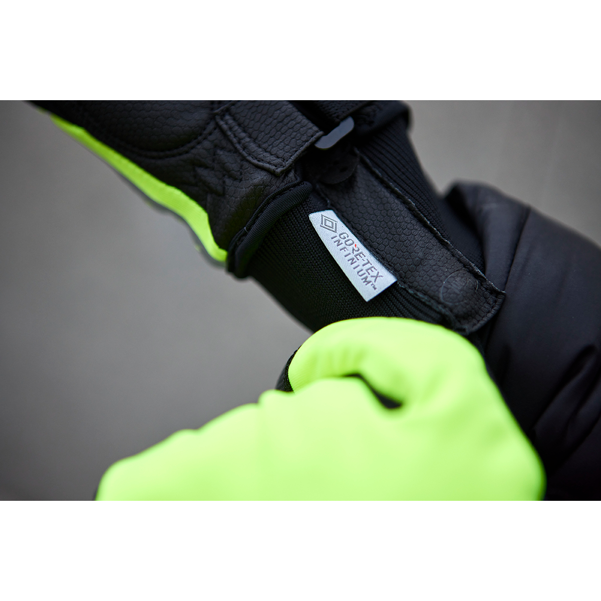 VILLACH 2 TRIGGER WINDSTOPPER PRIMALOFT Winter Cycling Gloves