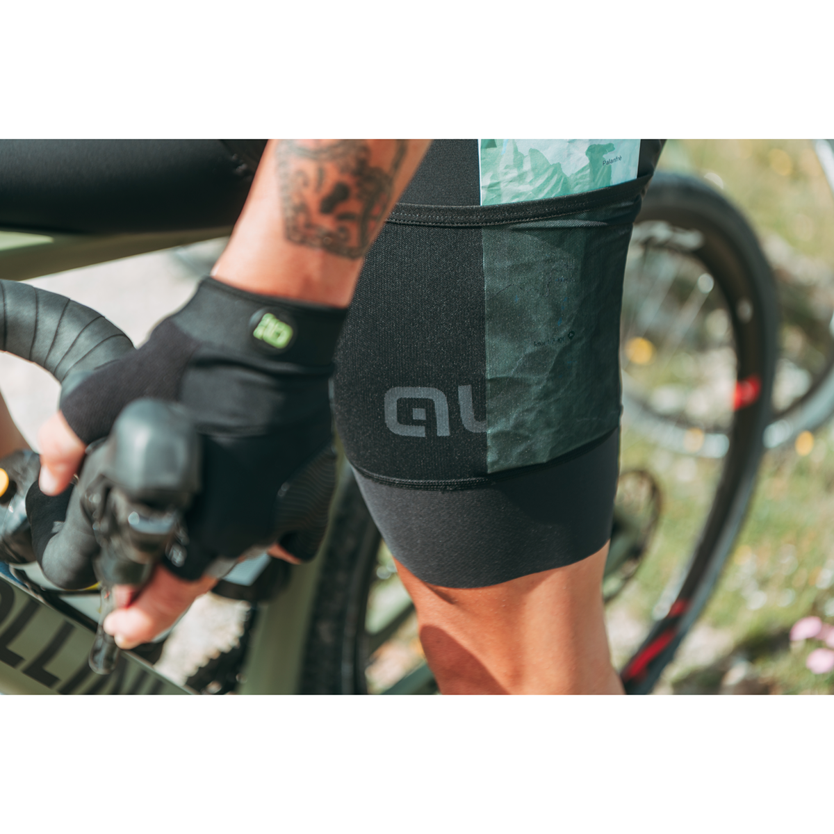 OFF-ROAD GRAVEL STONES CARGO BIBSHORTS