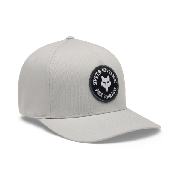 BADGE FLEXFIT HAT