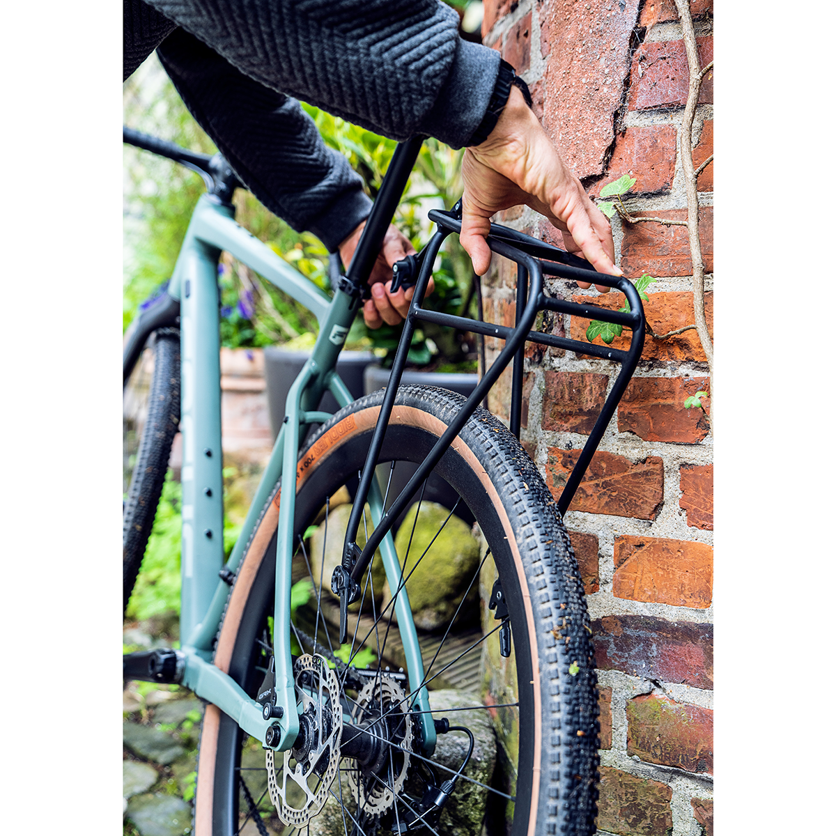 Shop QUICK-RACK Luggage Rack now | ROSE Bikes