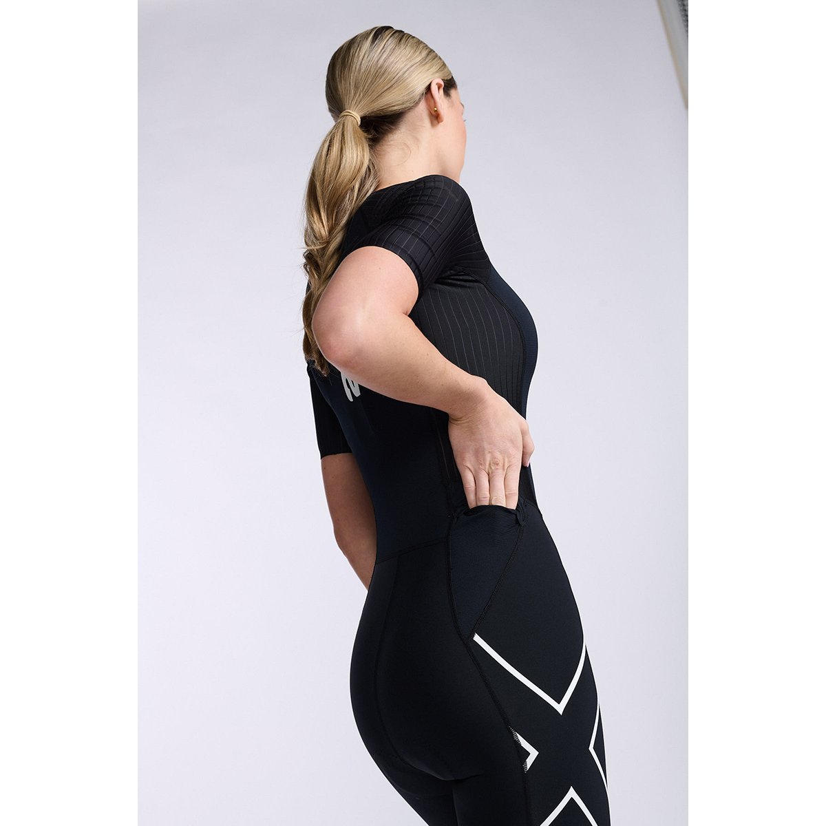 AERO SLEEVED TRISUIT Women