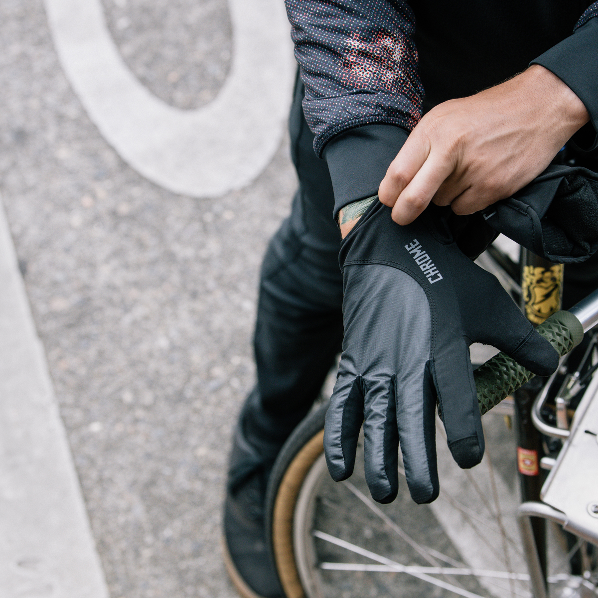 Chrome midweight cycling gloves hotsell