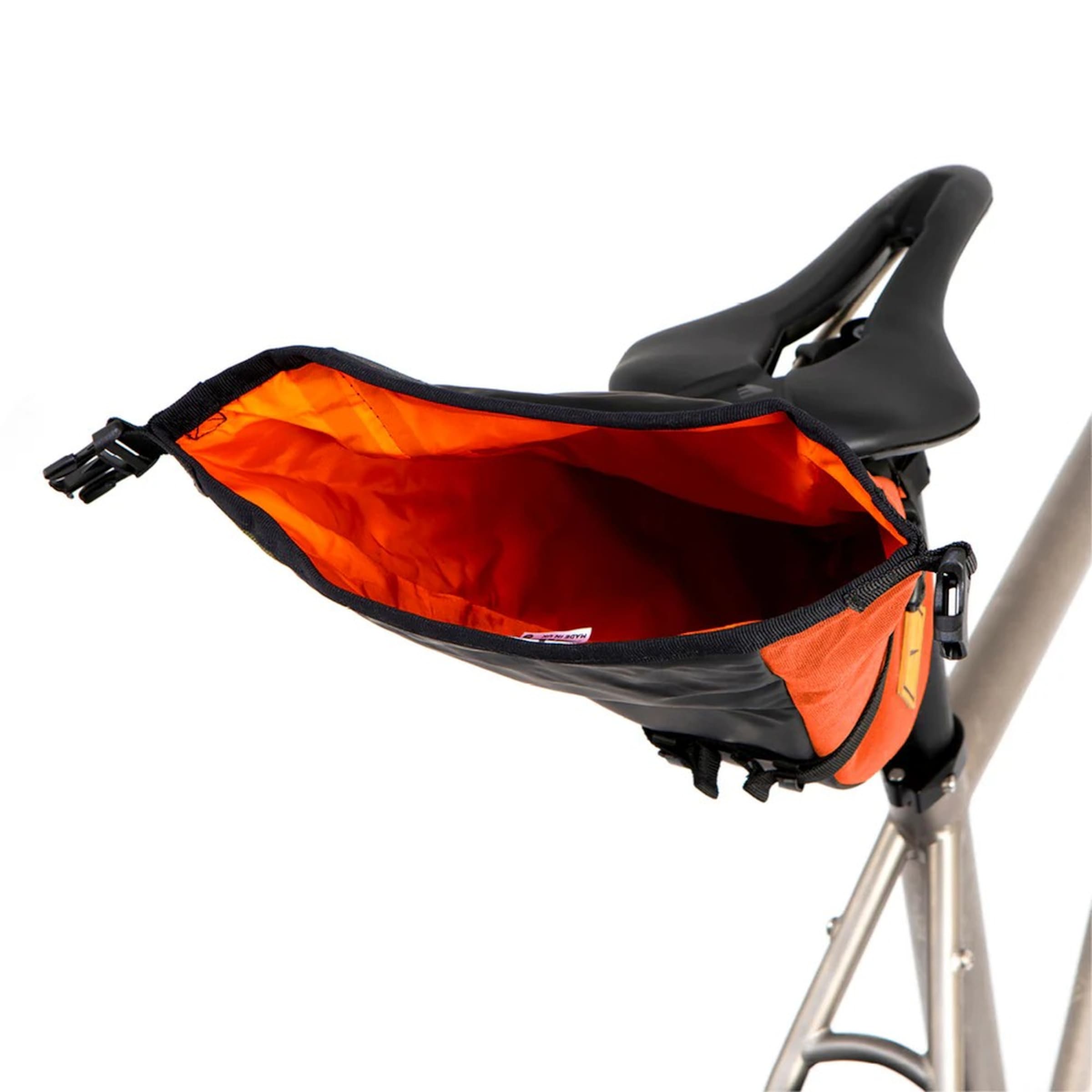 SADDLE PACK 2,5 L Satteltasche