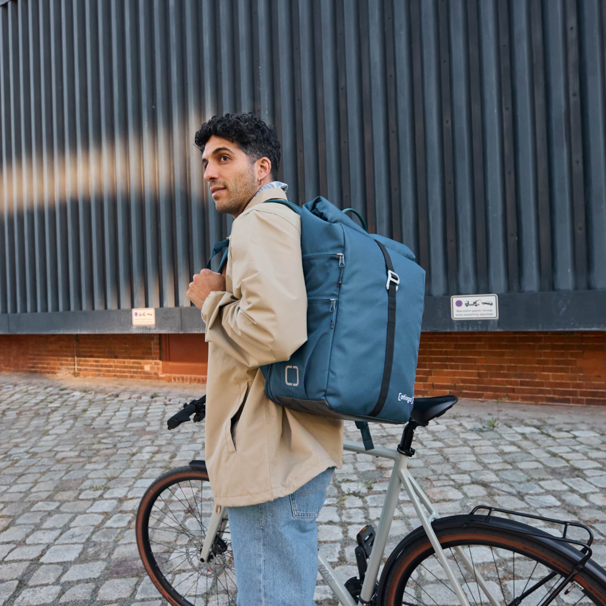FLIP V3 Rucksack und Gepäckträgertasche