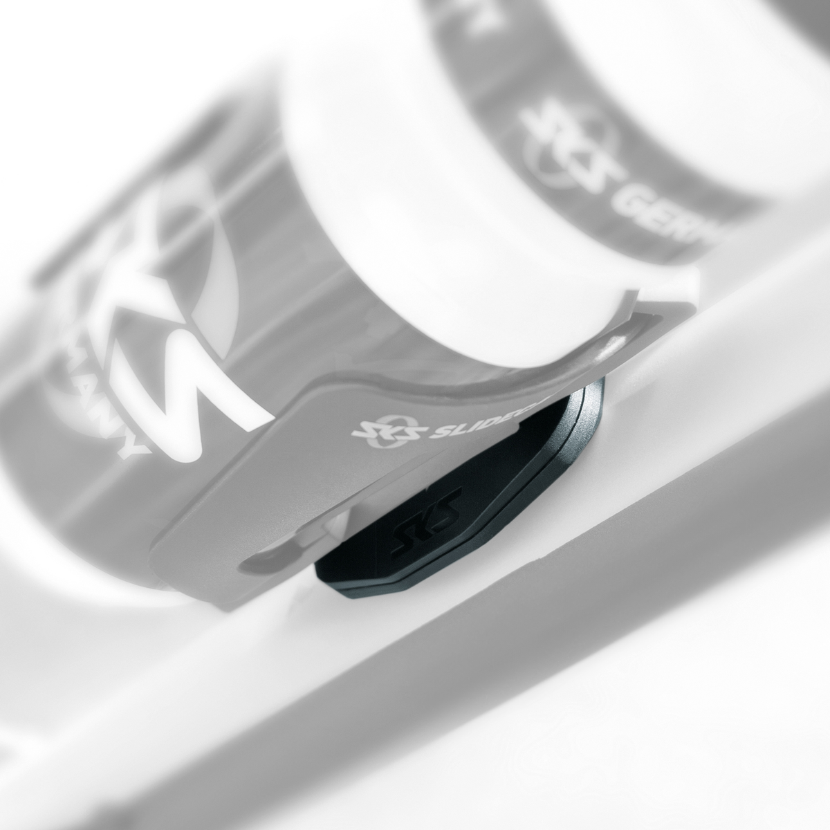 VeloDetect+ AirTag Holder