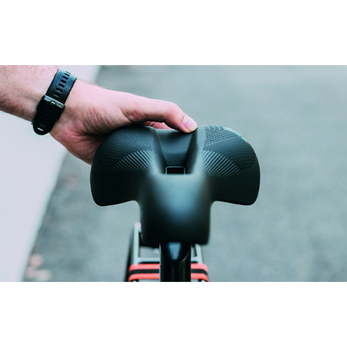 Float Athletic Unisex Saddle MY23