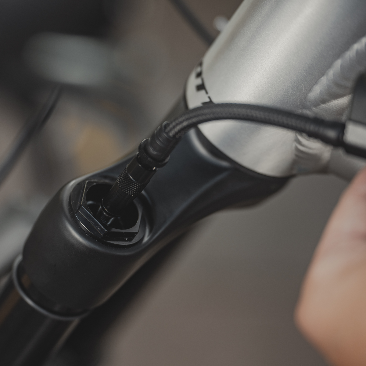 Nano Shock Fork and Shock Pump