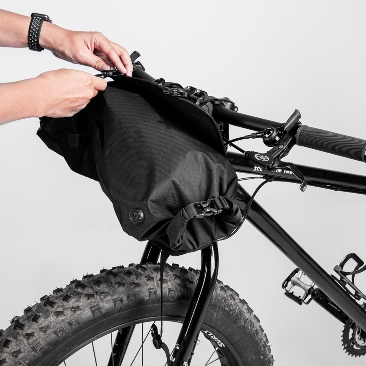 FRONTLOADER Bike Packing Handlebar Bag