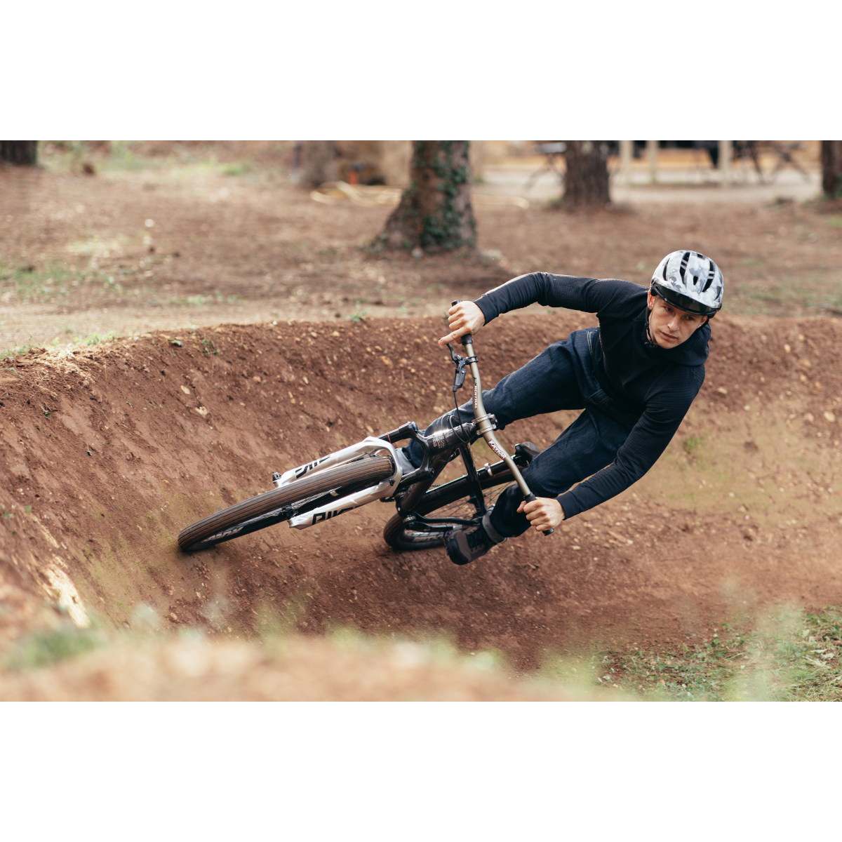 ROUTE KNIT HOODIE Kapuzenpullover