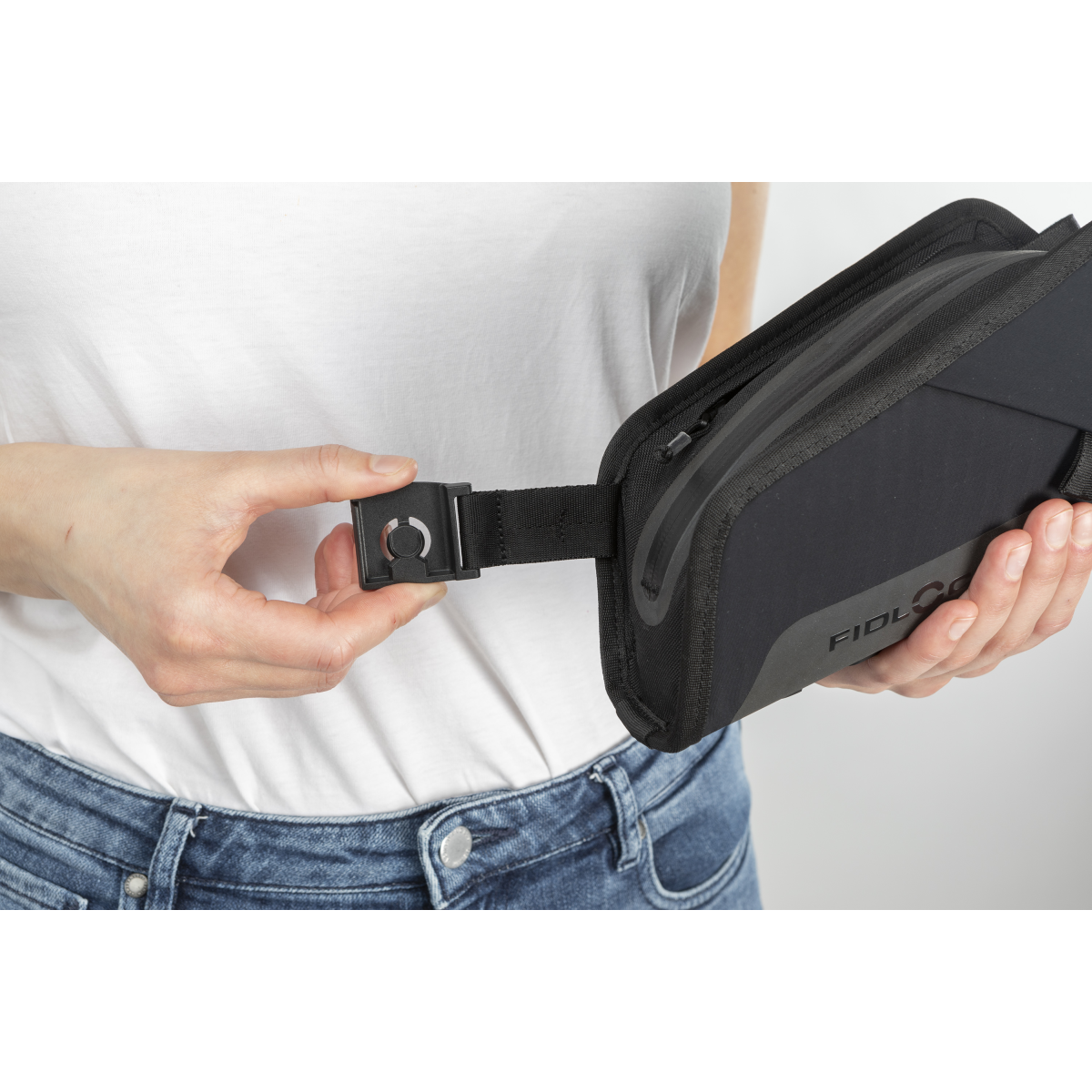 Sacoche vélo TWIST essential bag incl. support de cadre bike base